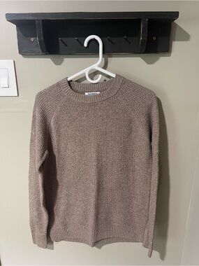 Old Navy Crewneck Waffle Knit Sweater in Taupe